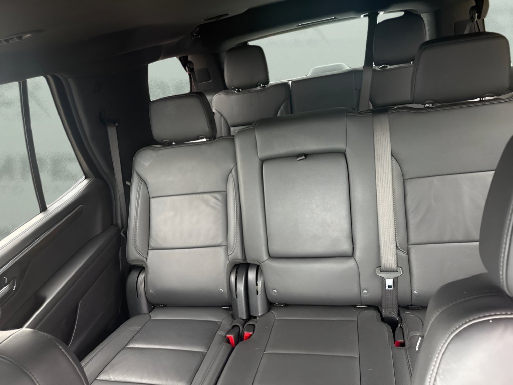 Used 2025 Chevrolet Tahoe LT AWD/4WD image 12