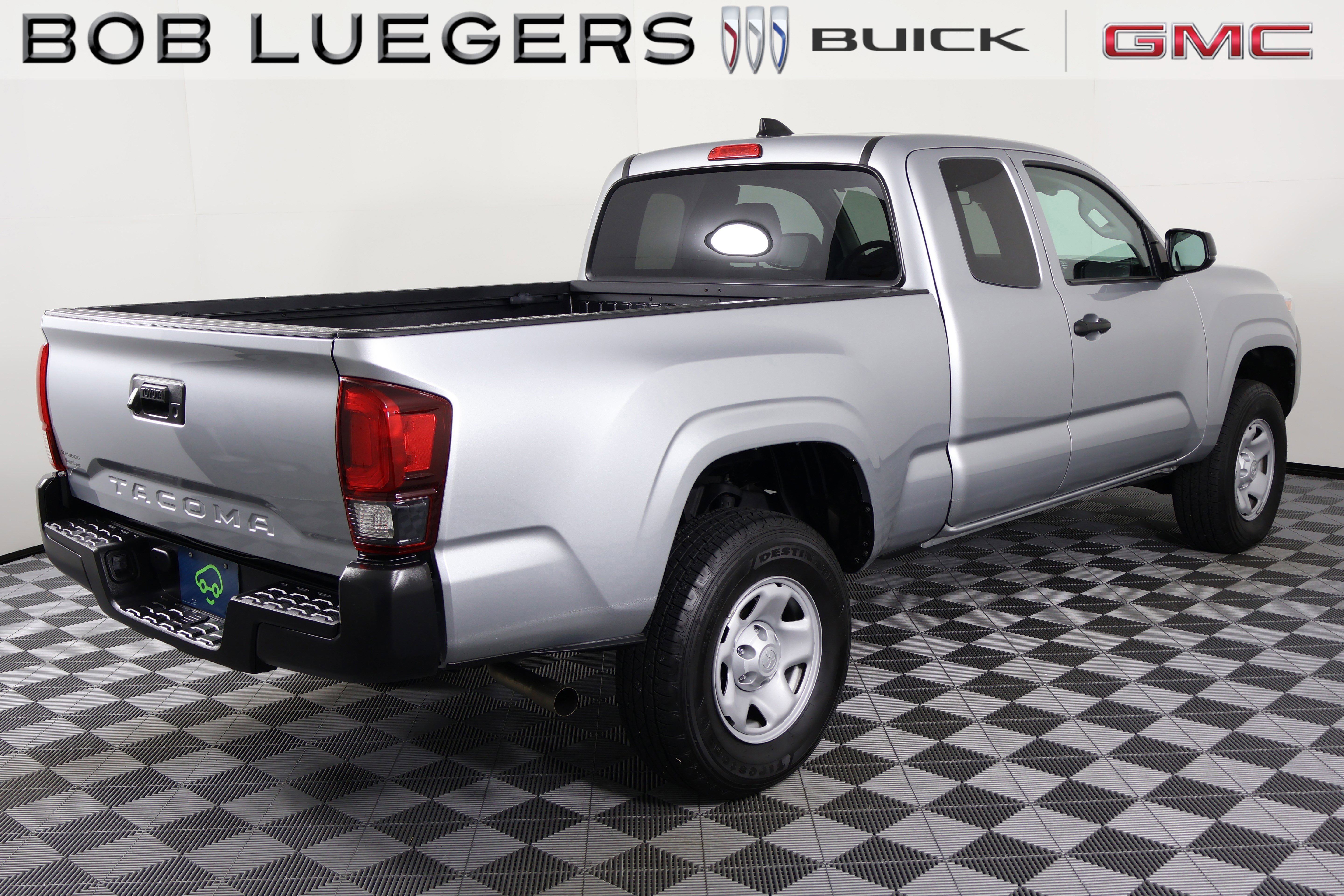 Used 2022 Toyota Tacoma SR RWD image 6