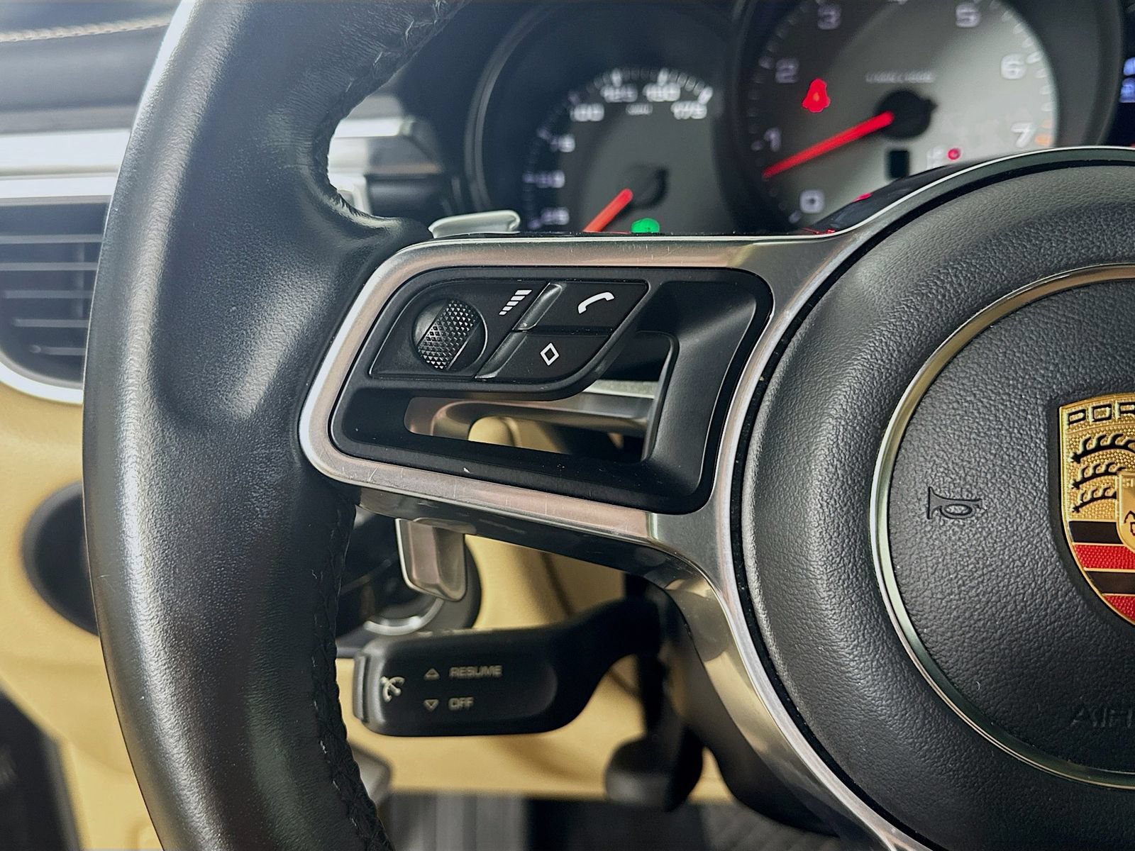 Used 2017 Porsche Macan S AWD/4WD image 18