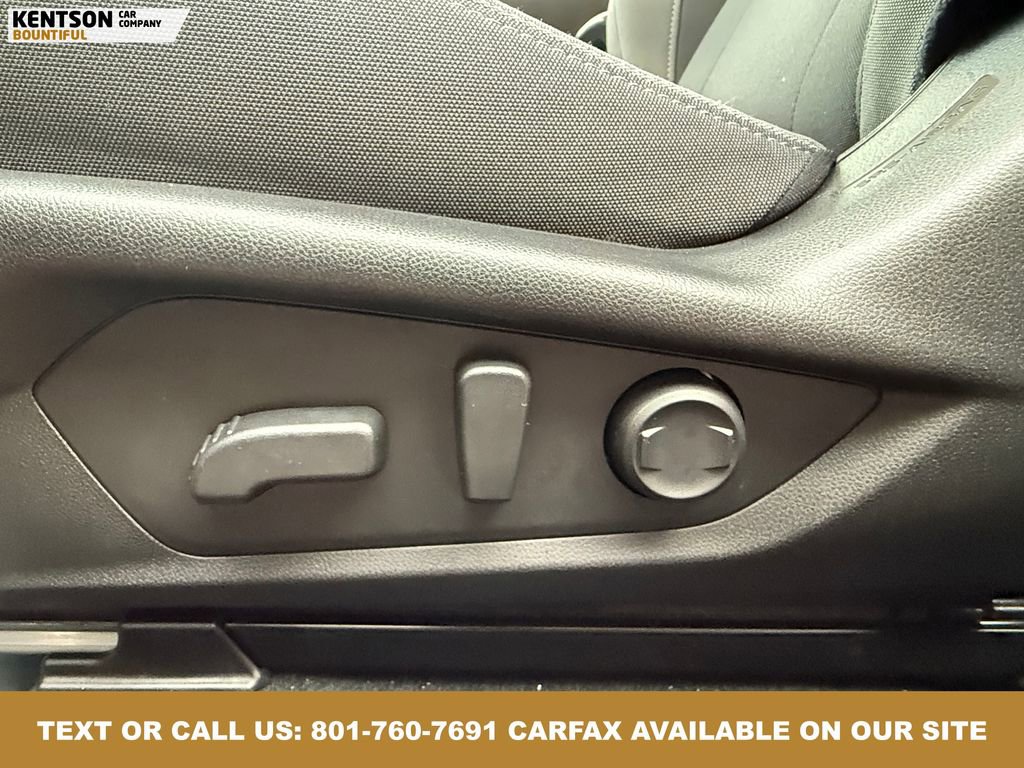 Used 2025 Subaru Crosstrek 2.0i Premium image 30