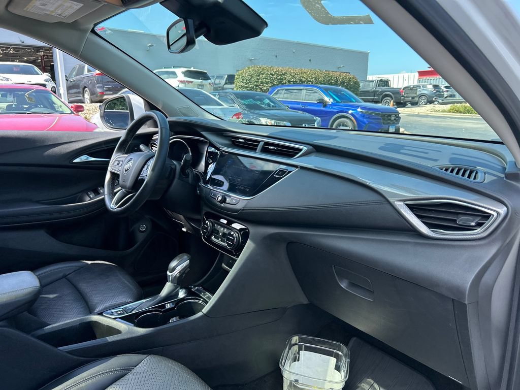 Used 2023 Buick Encore GX Essence w/ Experience Buick Package FWD image 37