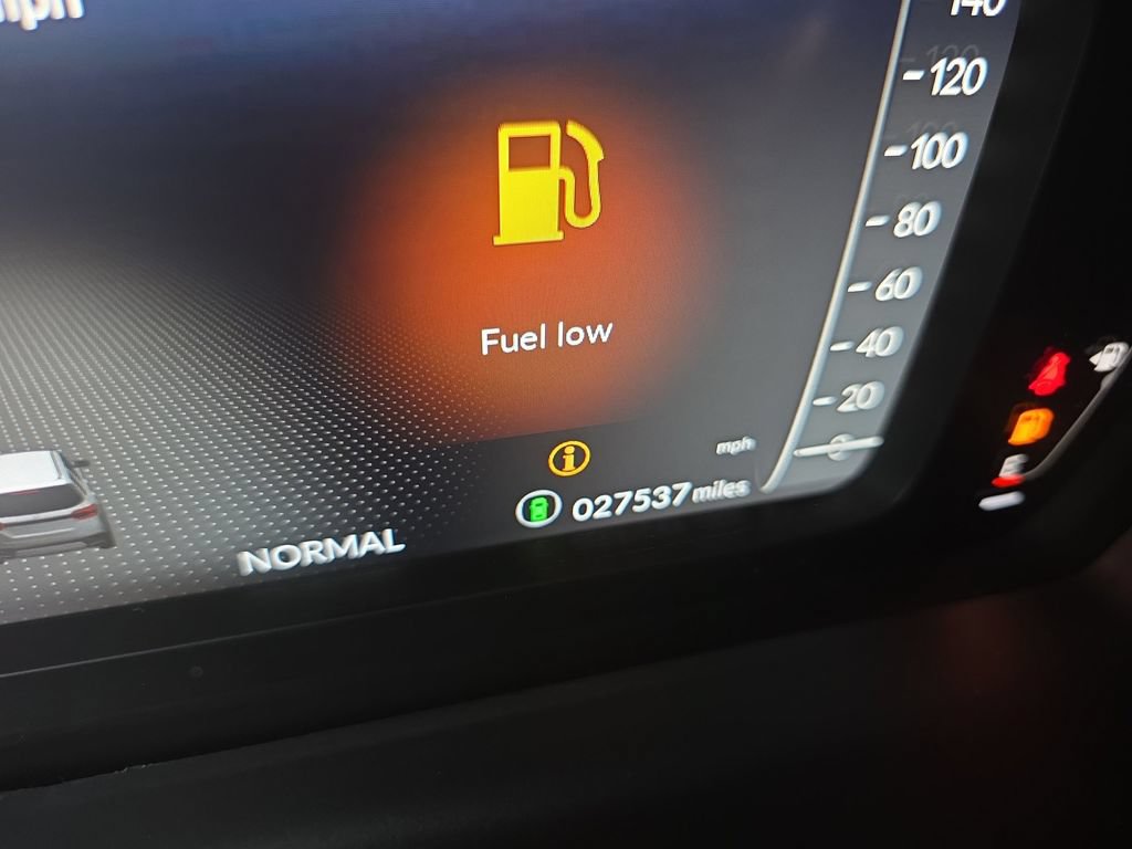Used 2025 Honda Pilot Black Edition image 26