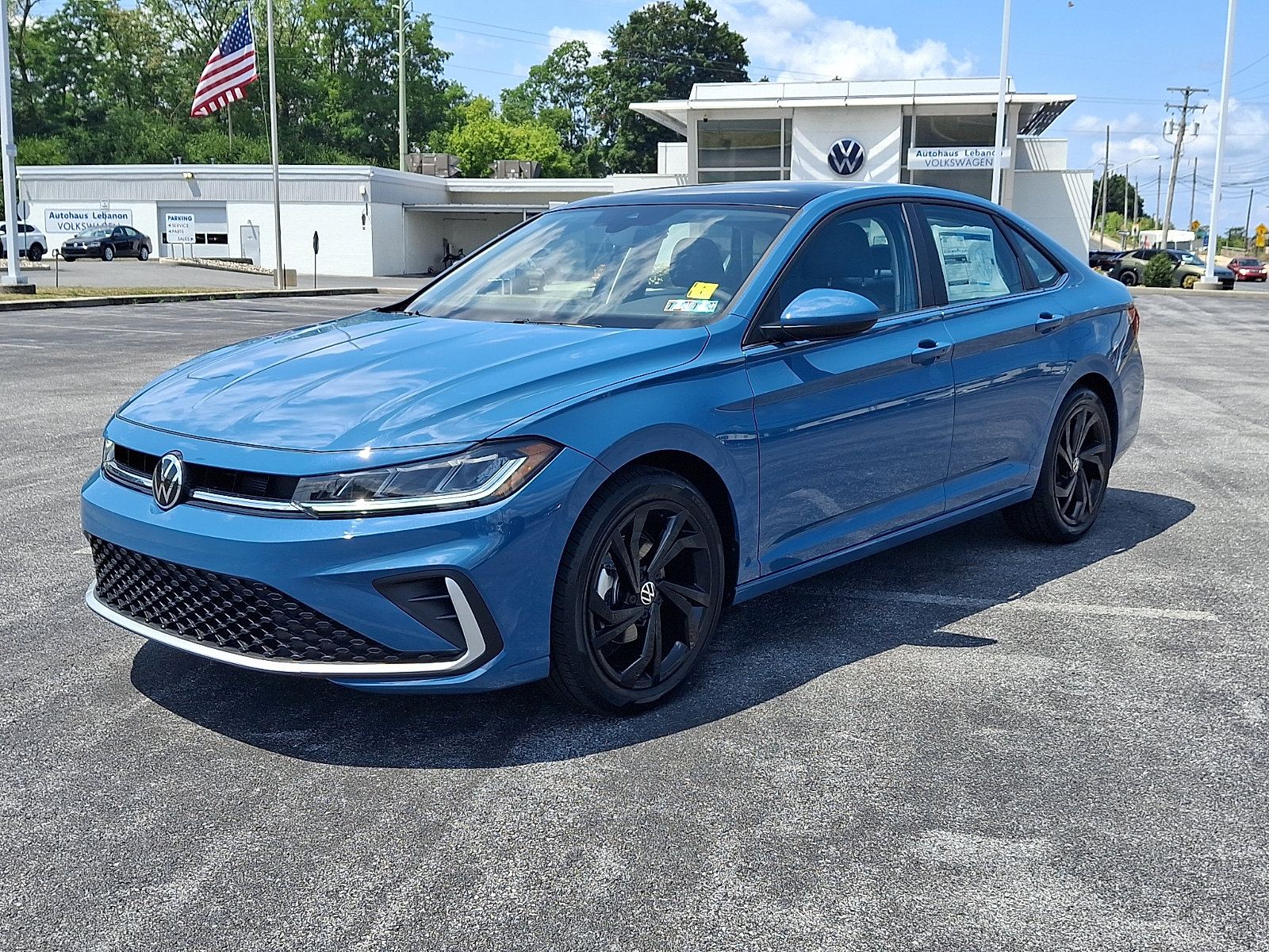 New 2026 Volkswagen Jetta SE FWD image 3