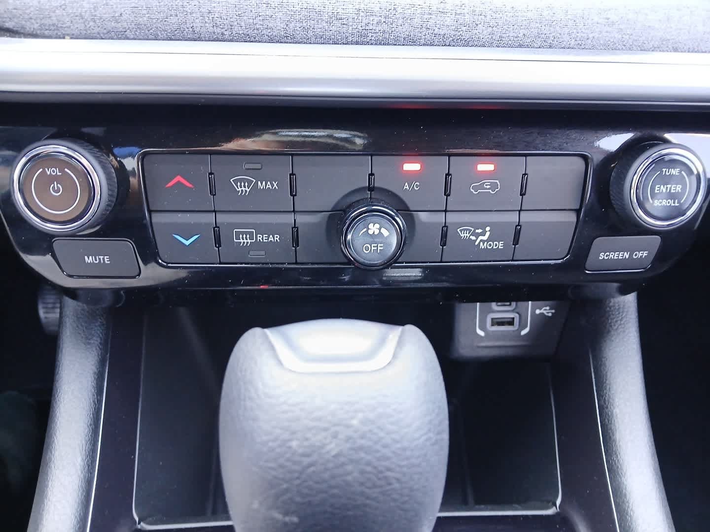Used 2025 Jeep Compass Sport AWD/4WD image 34