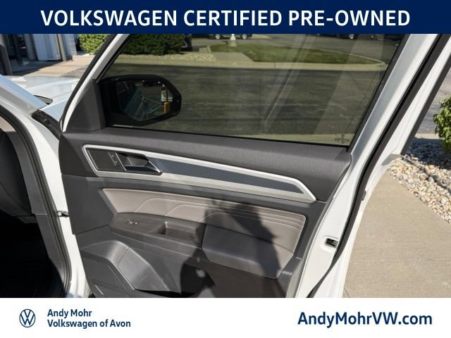 Used 2023 Volkswagen Atlas SEL R-Line AWD/4WD image 18