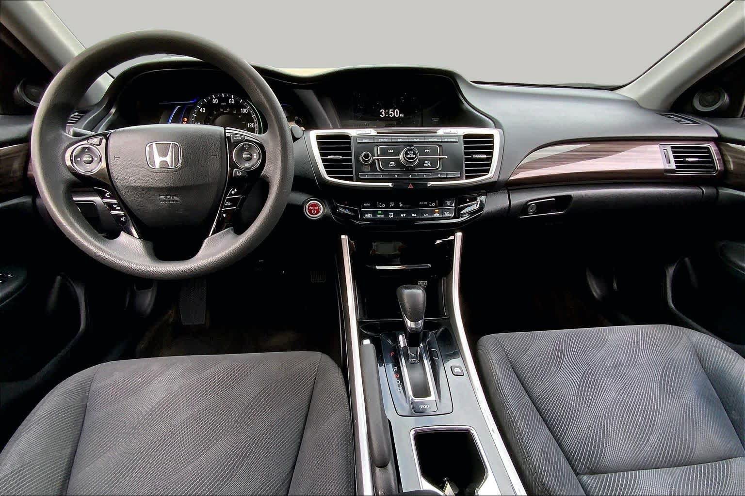 Used 2017 Honda Accord Hybrid Sedan image 16