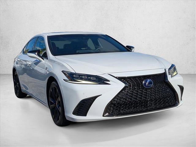 Used 2022 Lexus ES 300h F Sport image 3