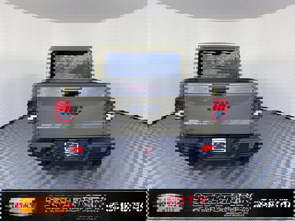 New 2025 Jeep Gladiator Sport image 6