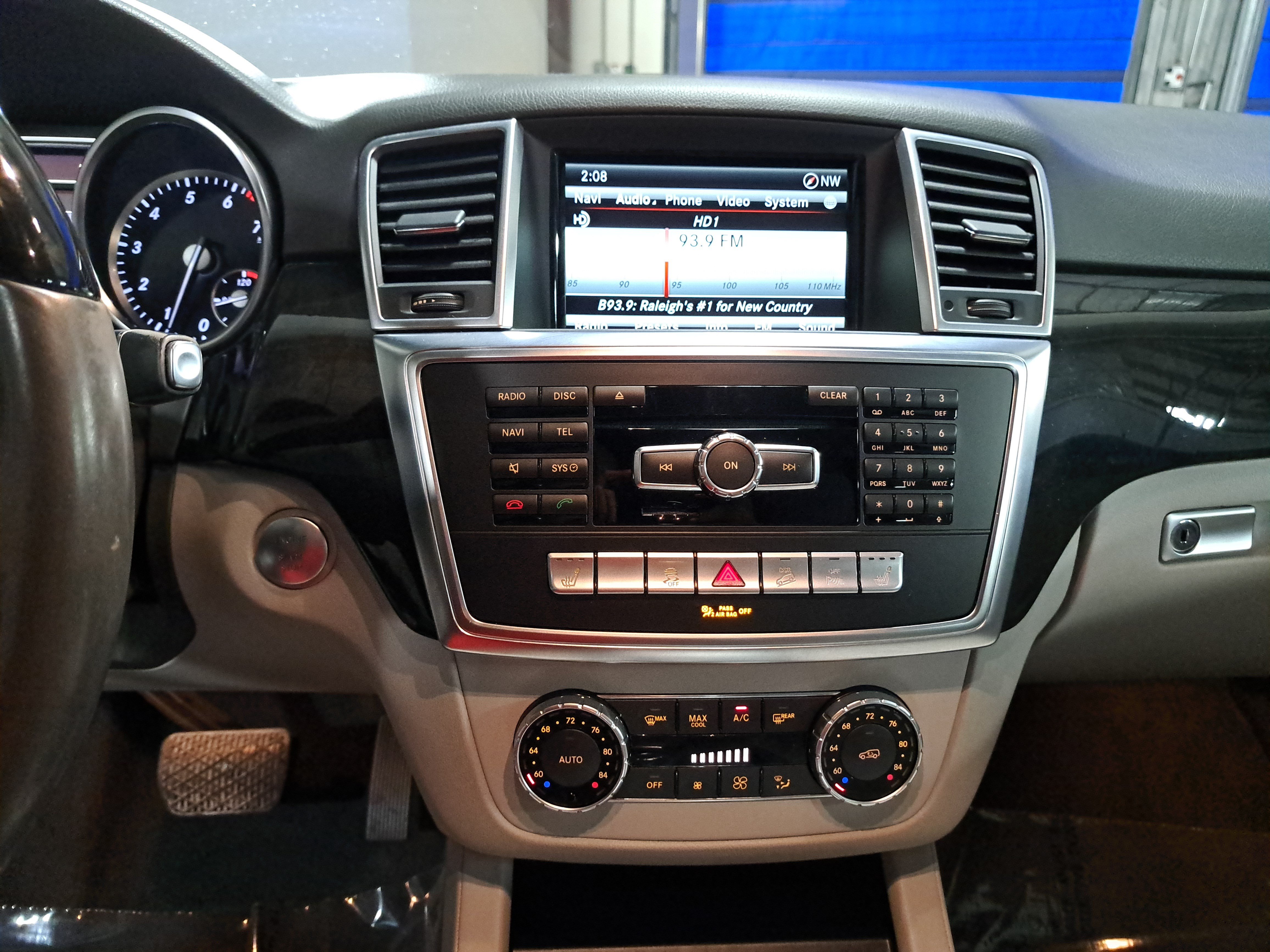 Used 2015 Mercedes-Benz ML 350 4MATIC image 20