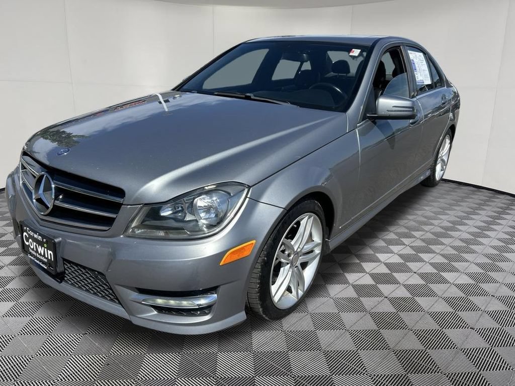 Used 2014 Mercedes-Benz C 250 Sedan image 3
