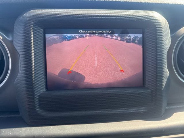 Used 2021 Jeep Wrangler Sport AWD/4WD image 28