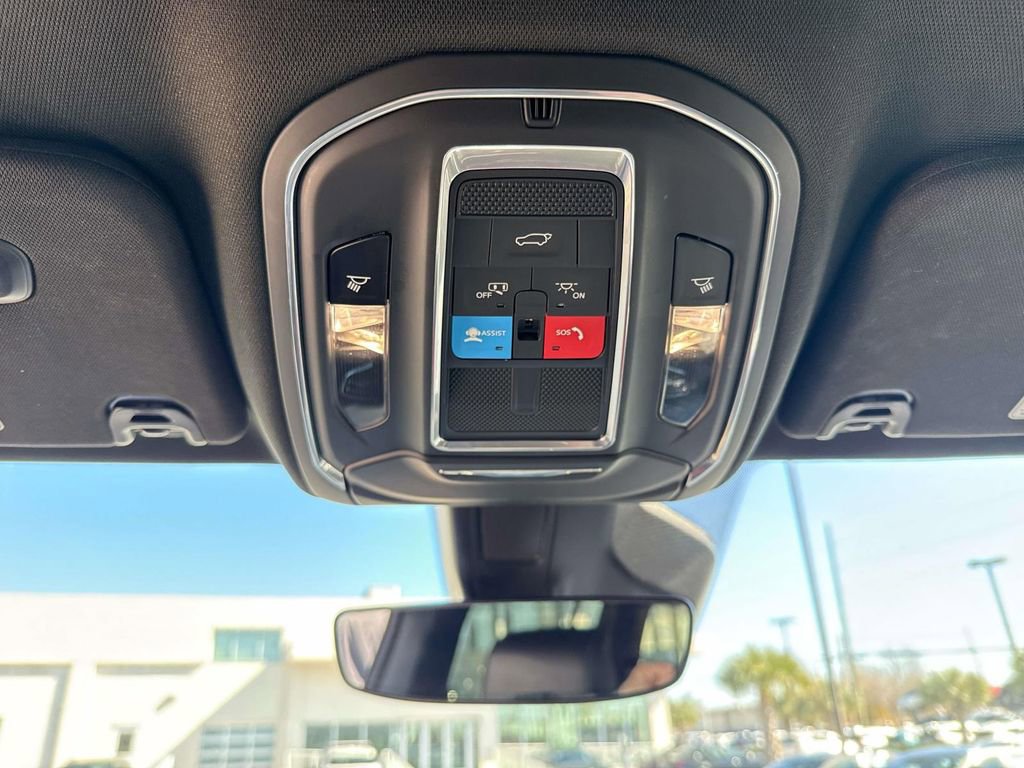 Used 2023 Jeep Wagoneer Series II image 26