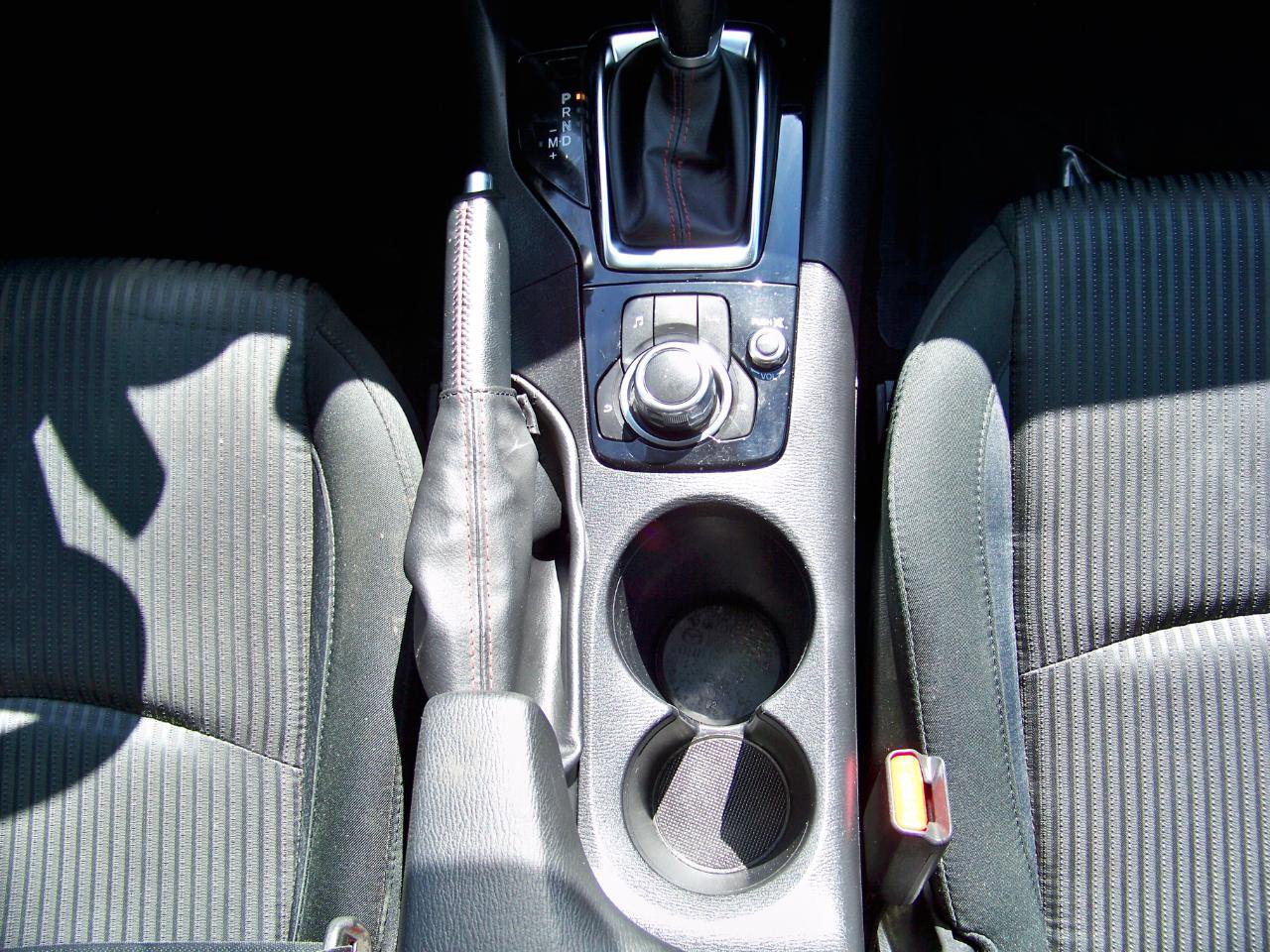 Used 2014 MAZDA MAZDA3 i Touring w/ Technology Package FWD image 40