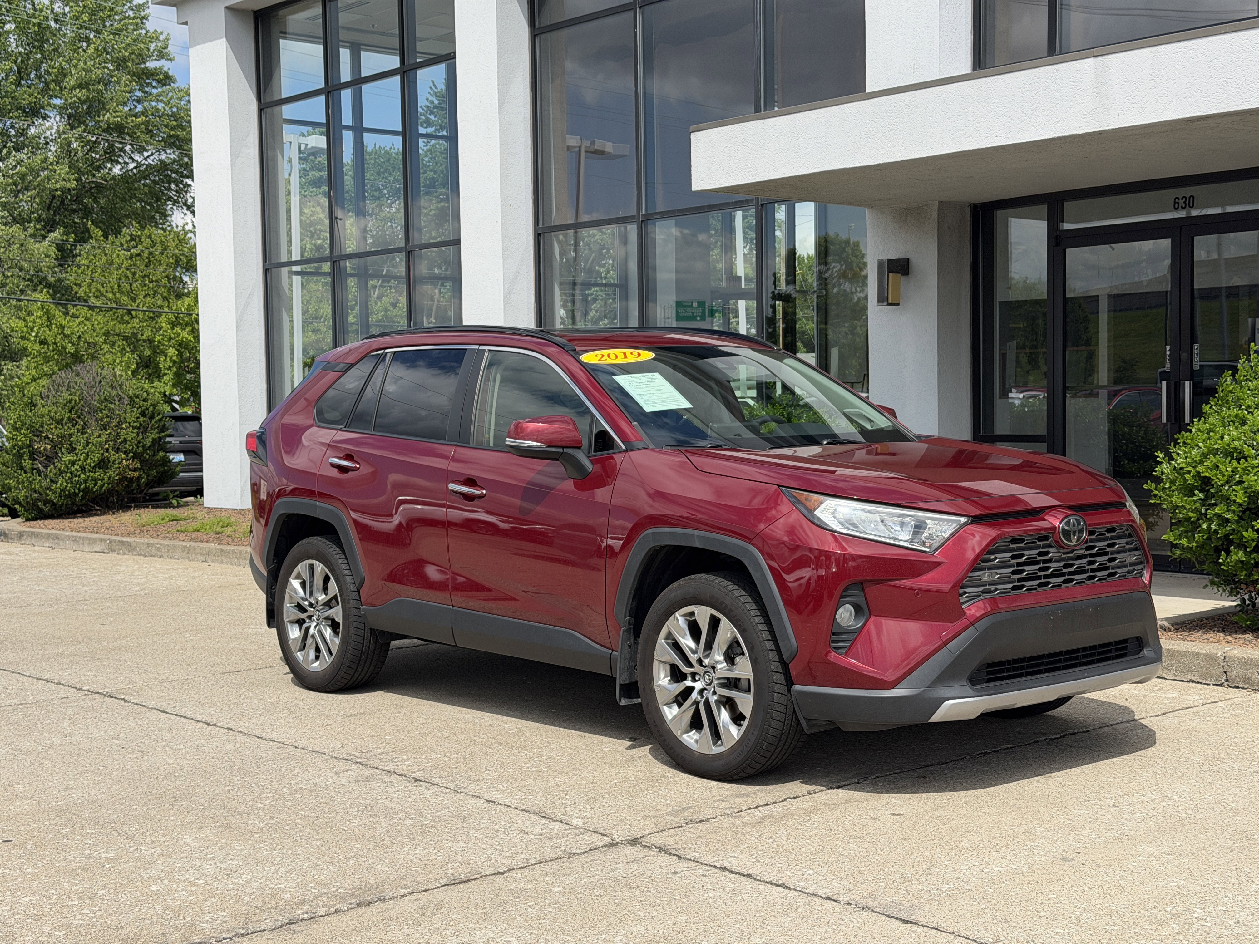 Used 2019 Toyota RAV4 Limited w/ All Weather Liner Package AWD/4WD video 2