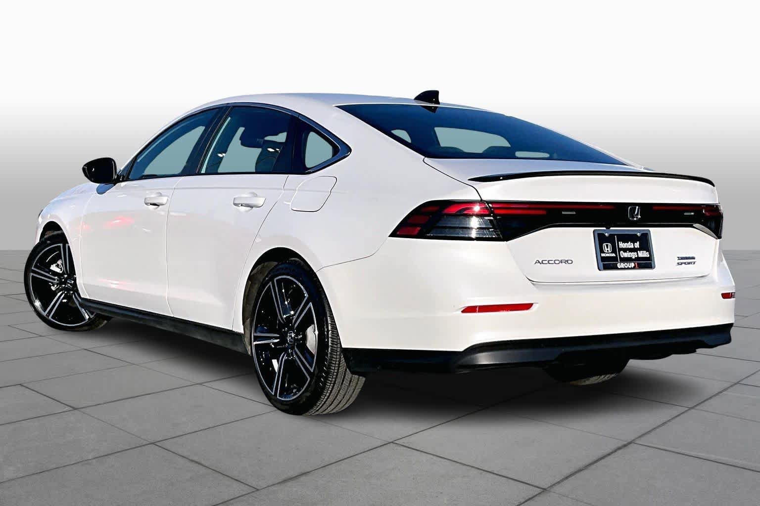 Used 2025 Honda Accord Sport image 12