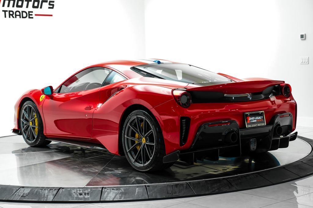 Used 2020 Ferrari 488 Pista Coupe RWD image 11