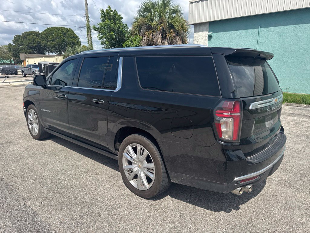 Used 2023 Chevrolet Suburban High Country RWD image 6