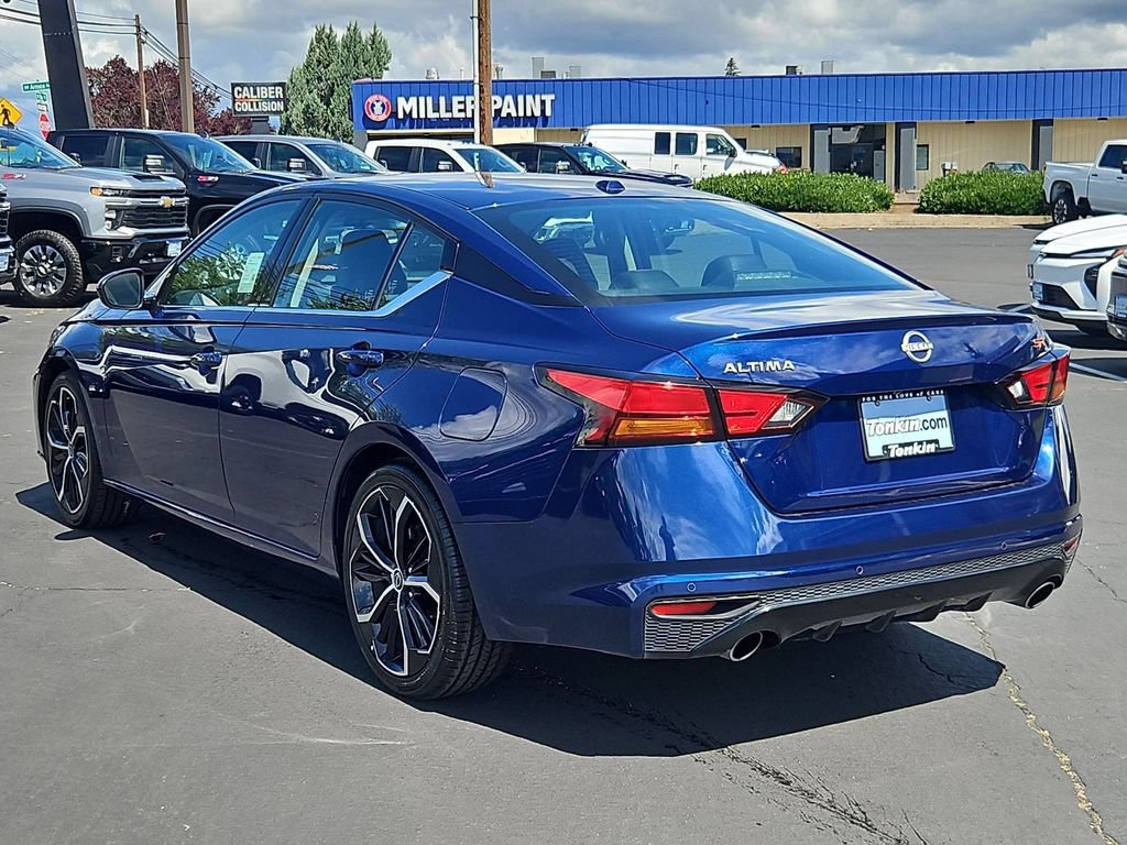 Used 2024 Nissan Altima 2.5 SR FWD image 4
