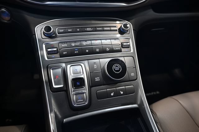 Used 2022 Hyundai Santa Fe SEL w/ Convenience + Premium Package FWD image 18