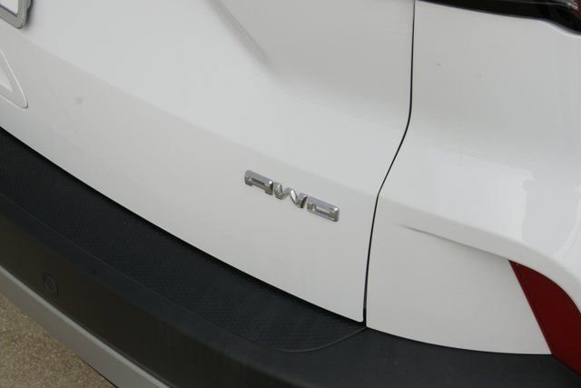 Used 2022 Ford Escape SEL image 10