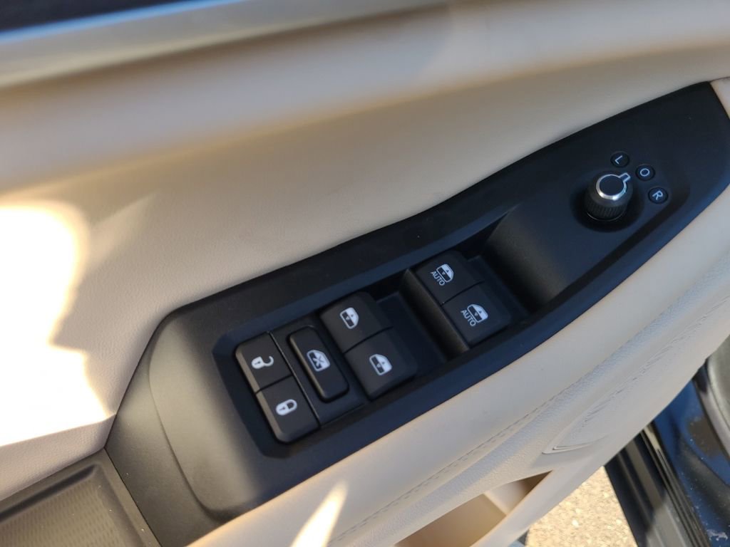 New 2025 Jeep Grand Cherokee Limited w/ Luxury Tech Group II image 10