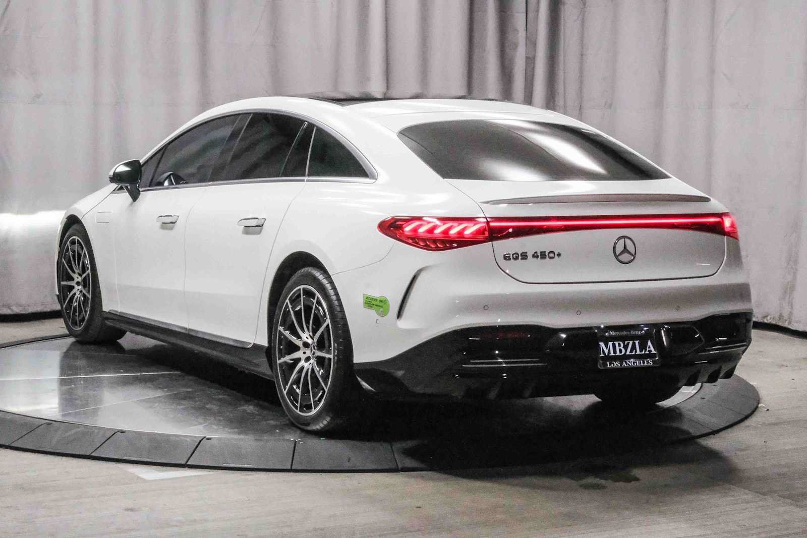 Certified 2022 Mercedes-Benz EQS 450+ Sedan image 2