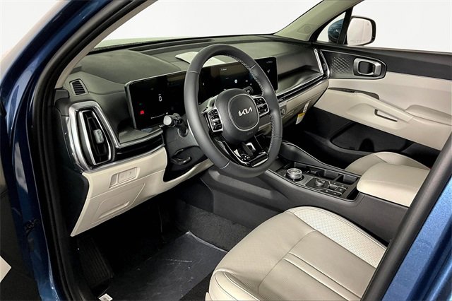 New 2025 Kia Sorento EX image 8