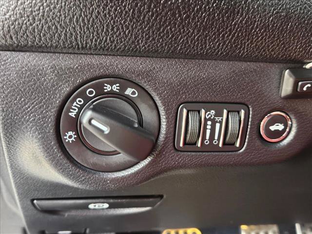 Used 2016 Dodge Challenger SRT Hellcat RWD image 27