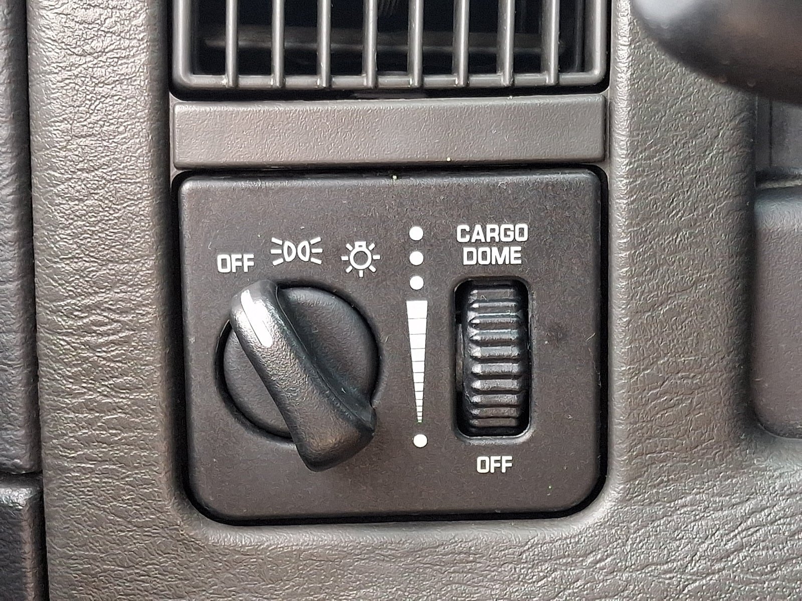 Used 2002 Dodge Ram 1500 Truck 2WD Regular Cab image 19