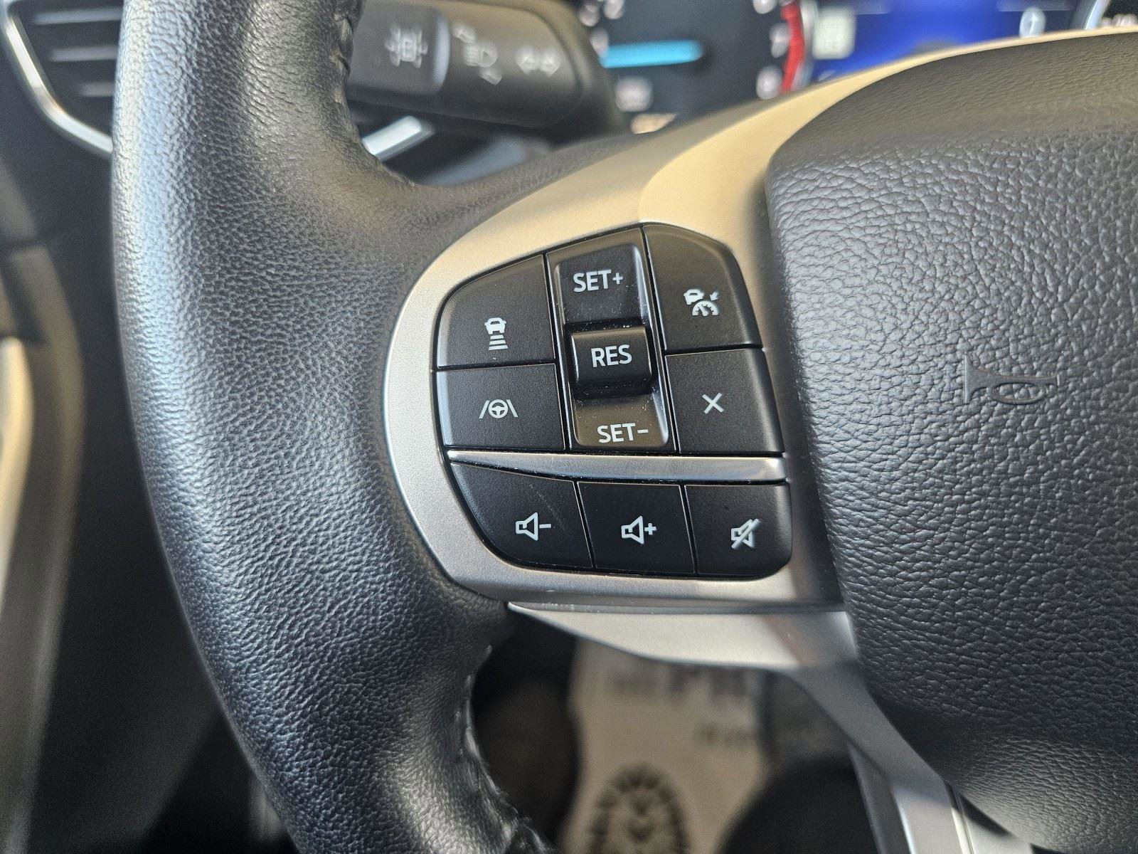 Used 2022 Ford Explorer Limited w/ Equipment Group 301A image 47