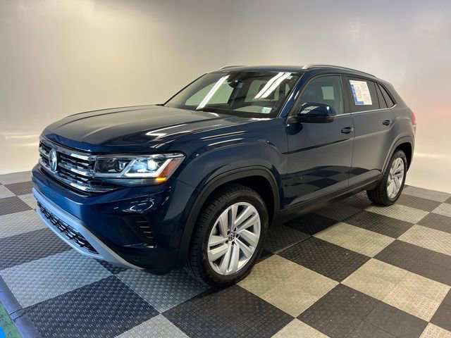 Certified 2022 Volkswagen Atlas Cross Sport SE AWD/4WD image 3