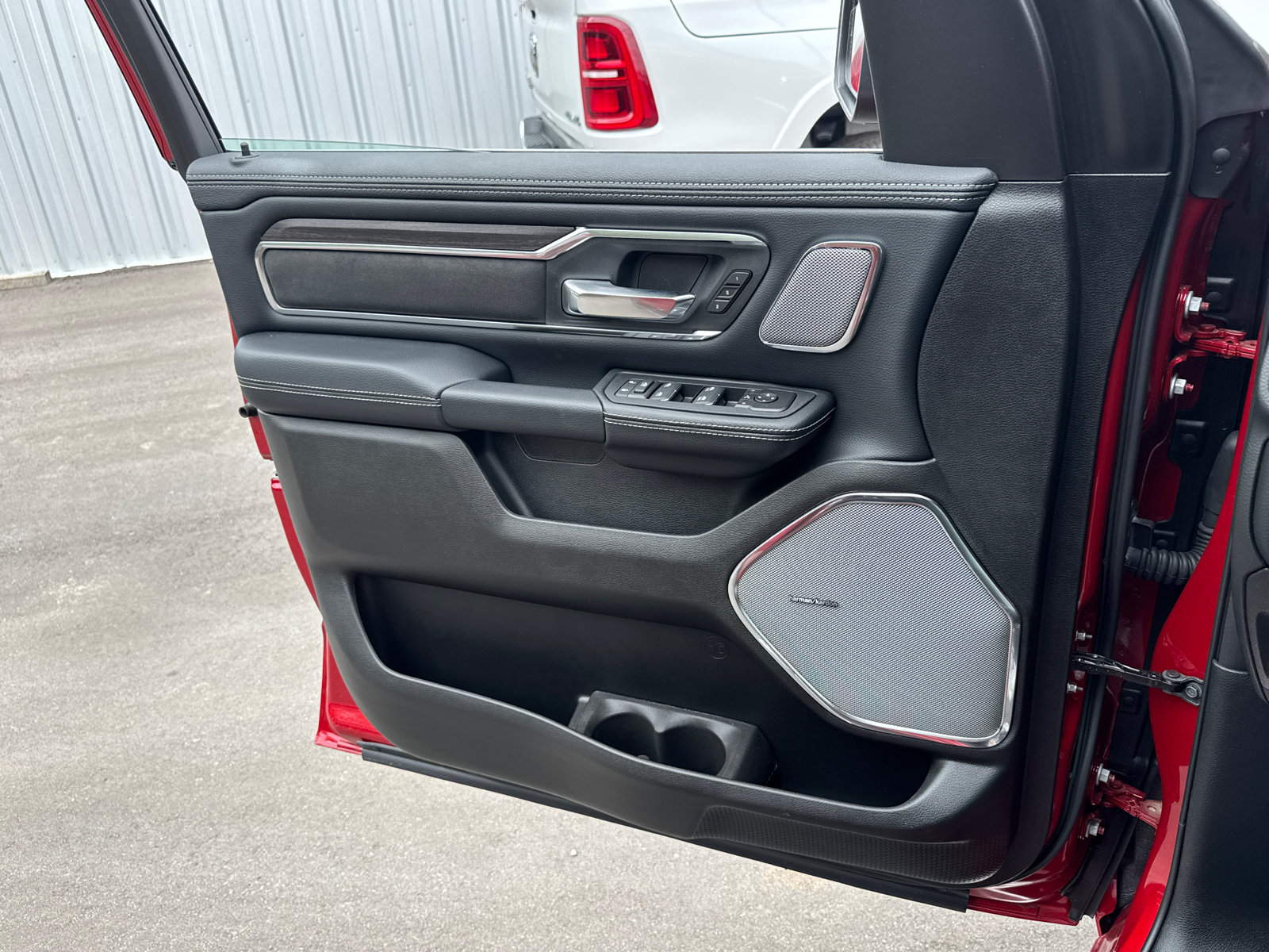 New 2026 RAM 1500 Laramie w/ Advanced Safety Group II AWD/4WD image 17