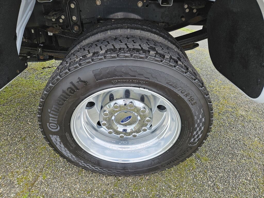 Used 2024 Ford F450 XLT w/ 360-Degree Camera Package image 13