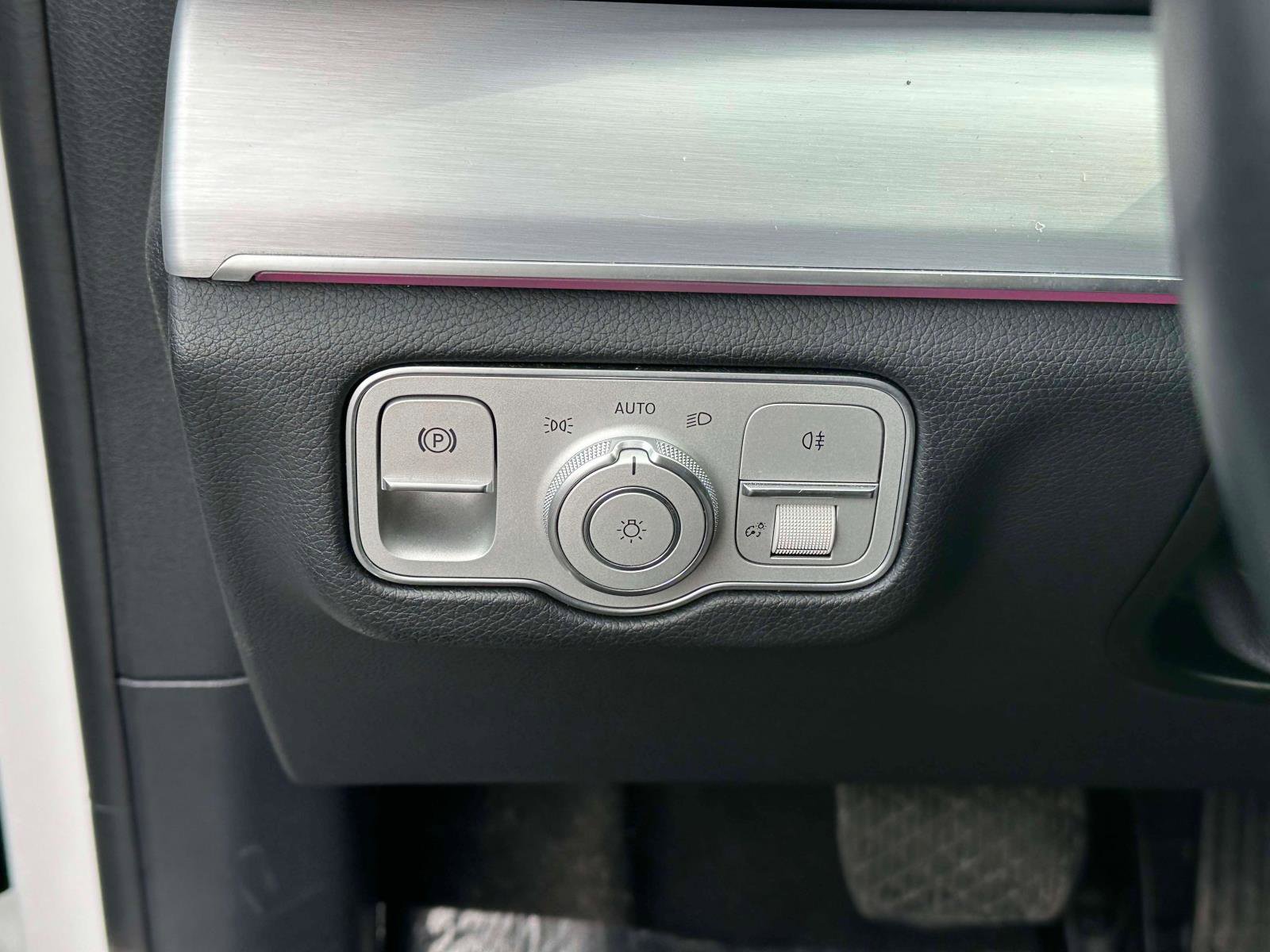 Used 2024 Mercedes-Benz GLE 450e GLE 450e Plug-In Hybrid 4MATIC image 22