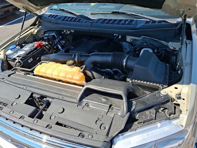 Used 2018 Ford F150 Lariat w/ Equipment Group 501A Mid AWD/4WD image 28