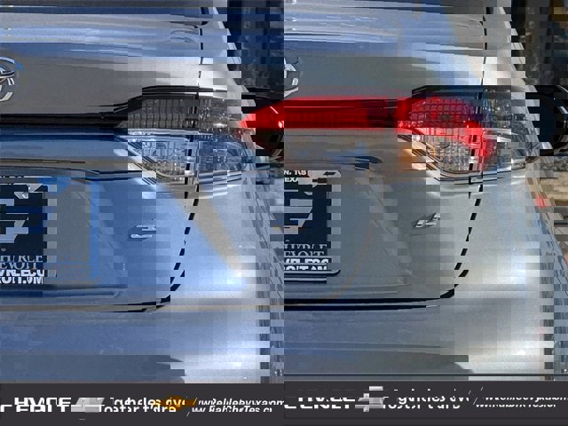 Used 2022 Toyota Corolla LE image 7
