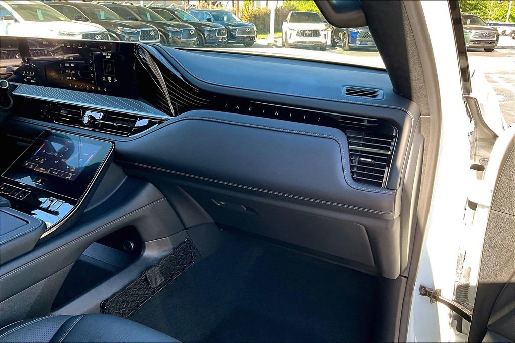 Certified 2026 INFINITI QX80 Autograph w/ Premium Cargo Package image 21