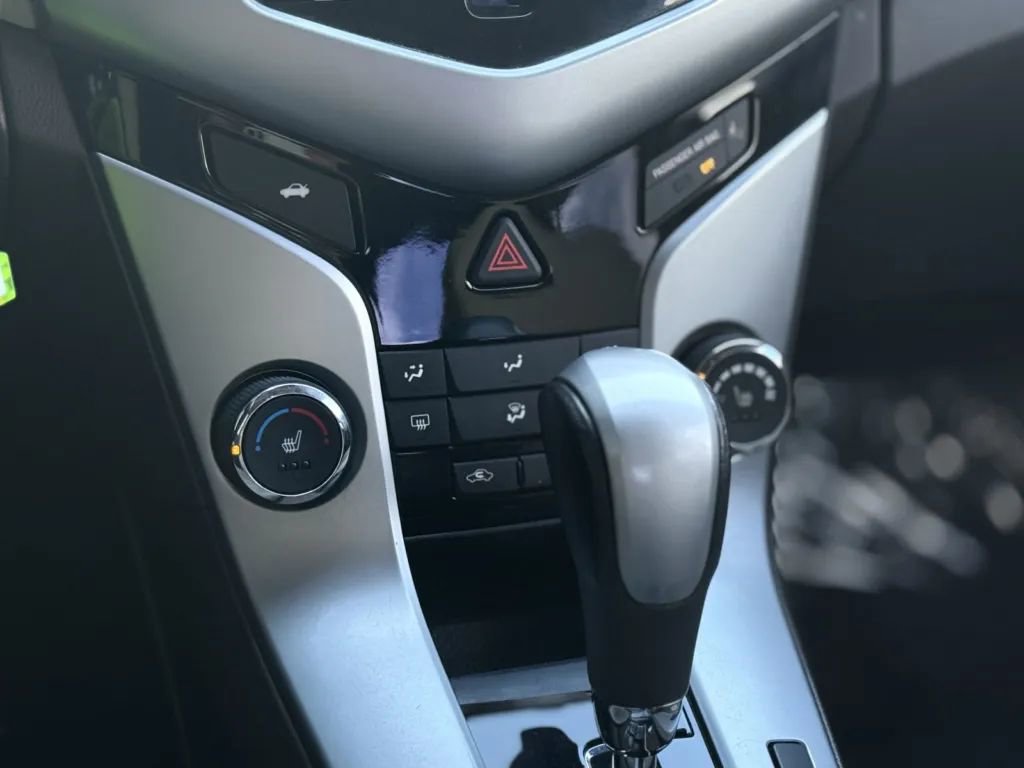 Used 2015 Chevrolet Cruze LT w/ Sun, Sound and Sport Package image 26