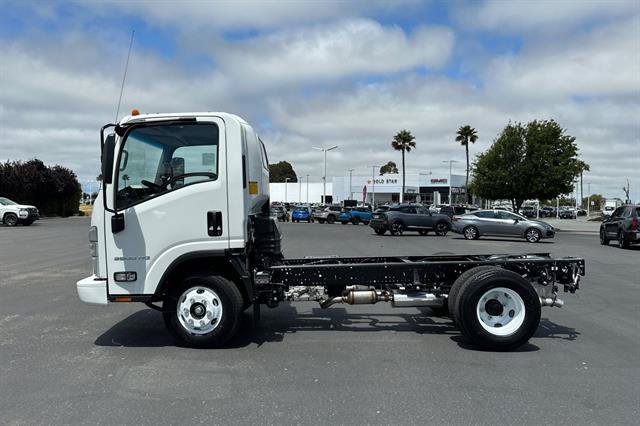 New 2026 Chevrolet Low Cab Forward RWD image 7