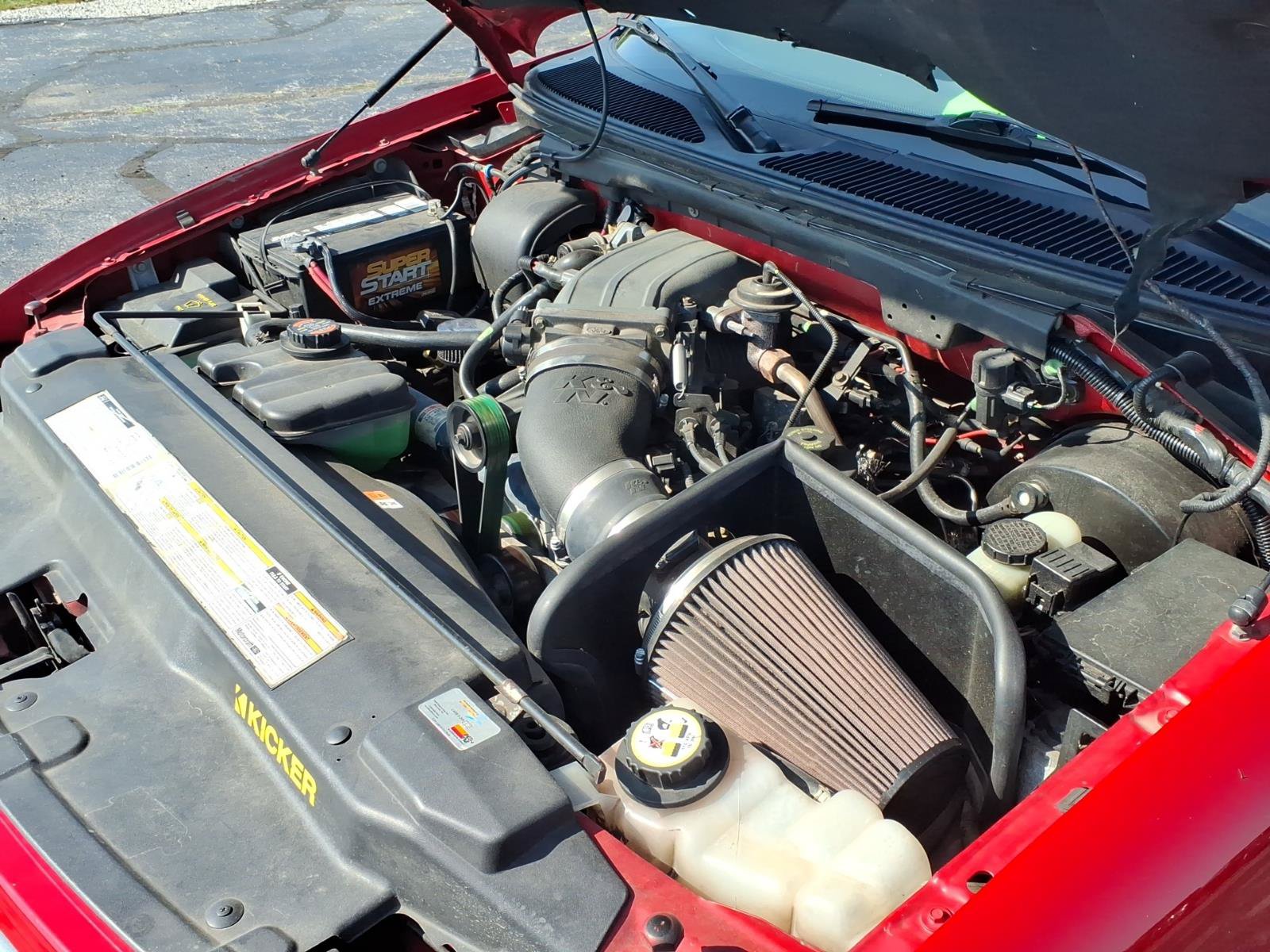 Used 2000 Ford F150 Lightning RWD image 6