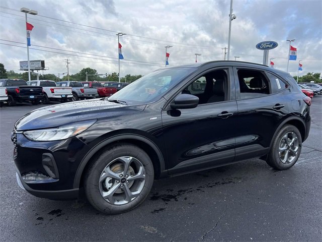 New 2025 Ford Escape ST-Line w/ Equipment Group 301A image 3