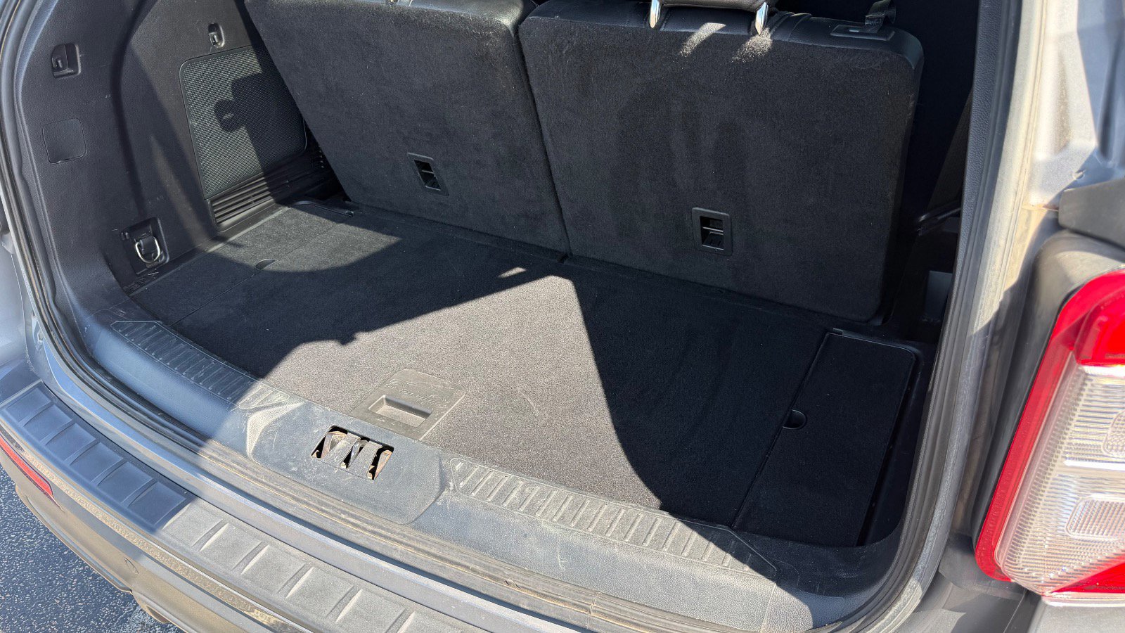 Certified 2021 Ford Explorer ST w/ Equipment Group 401A AWD/4WD image 6