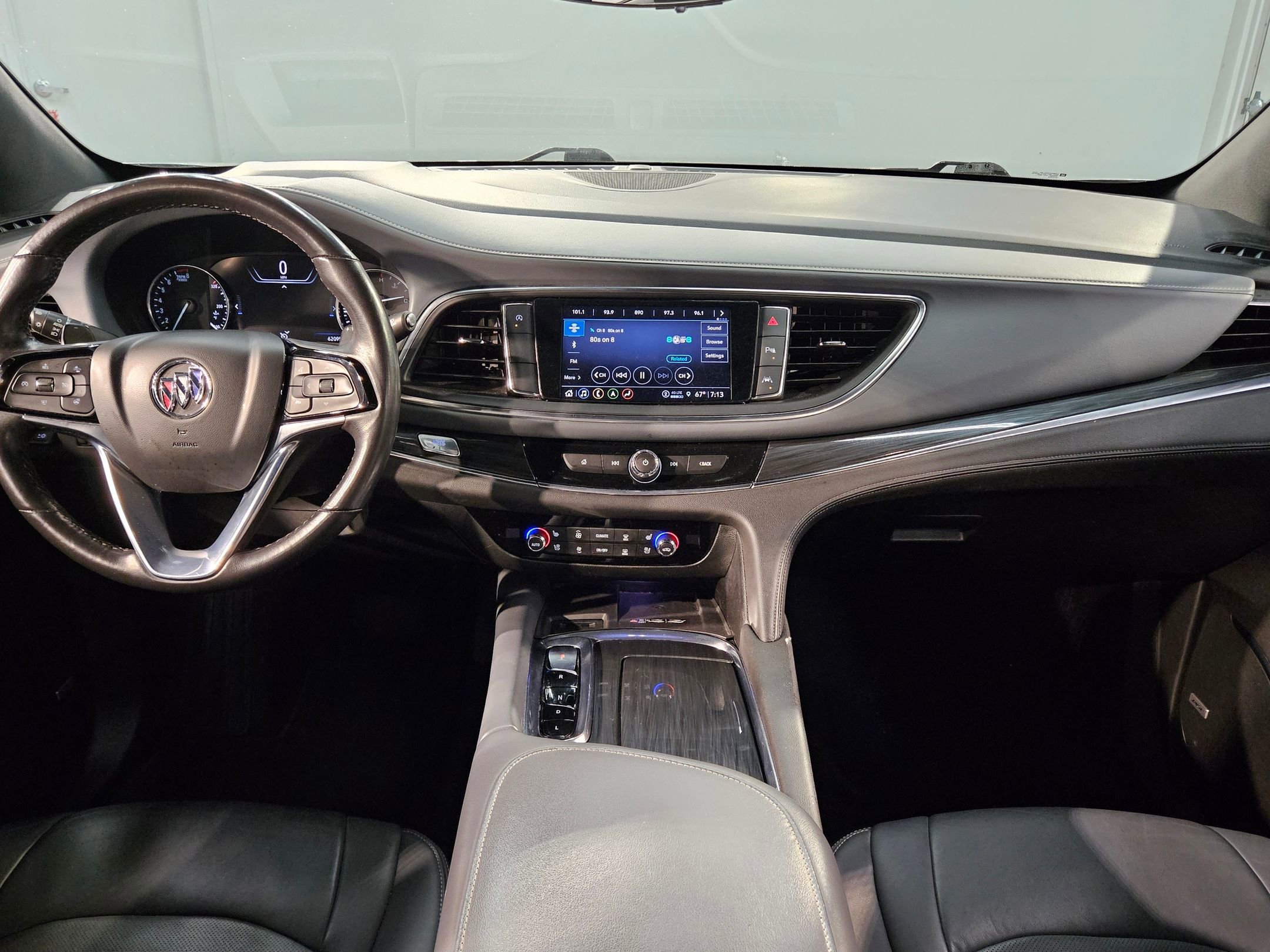 Used 2024 Buick Enclave Premium FWD image 10