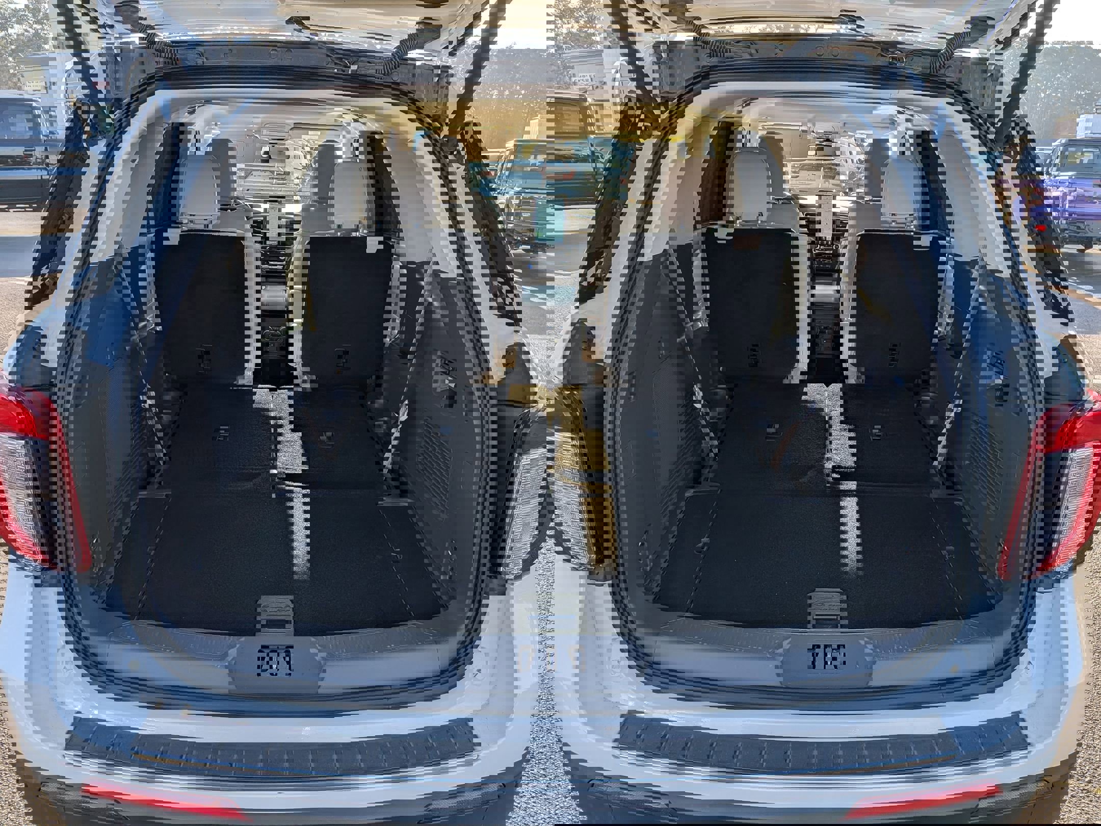 Used 2021 Ford Explorer Platinum w/ Equipment Group 601A image 31