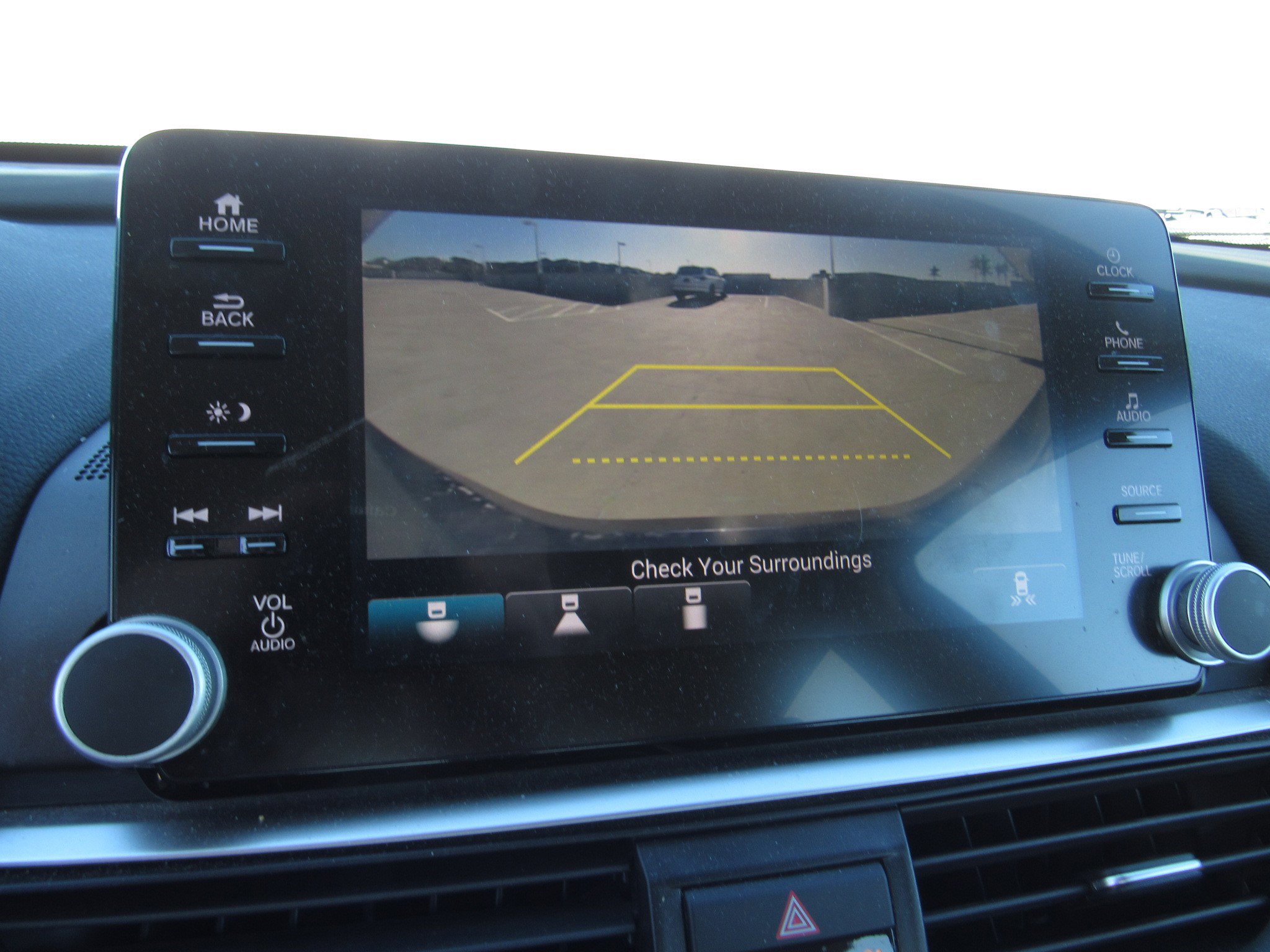 Used 2018 Honda Accord EX image 16