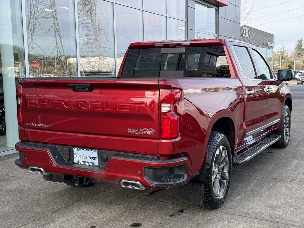 Used 2025 Chevrolet Silverado 1500 High Country w/ Technology Package image 7
