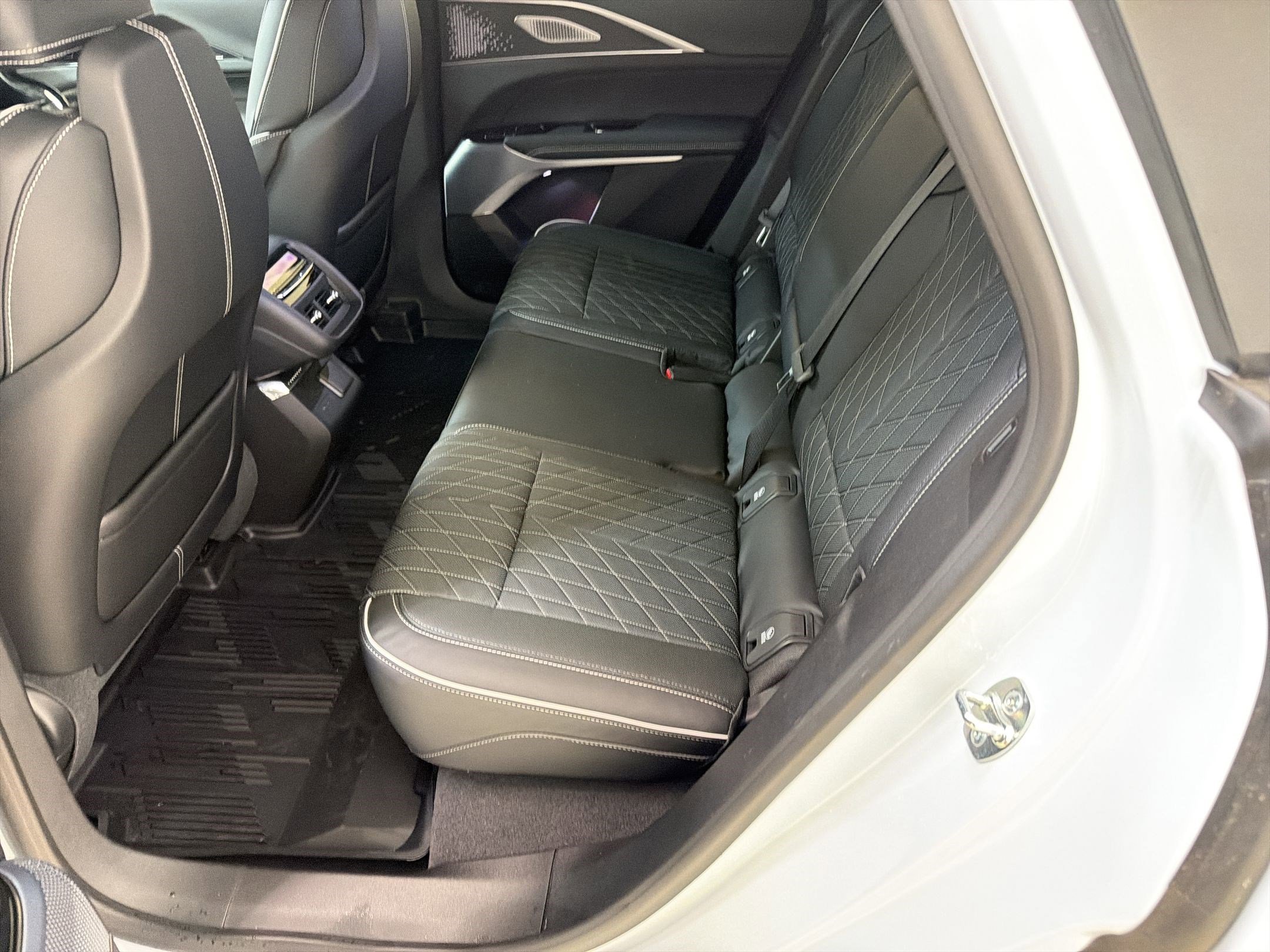 New 2026 Cadillac Lyriq V w/ LPO, Floor Liner Package AWD/4WD image 14