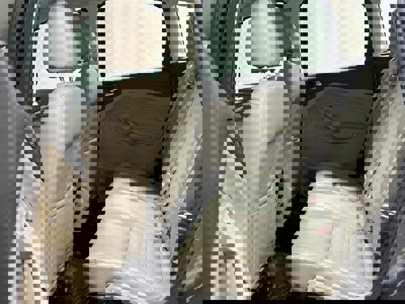 Used 2014 Ford C-MAX Energi SEL w/ Equipment Group 301A image 14