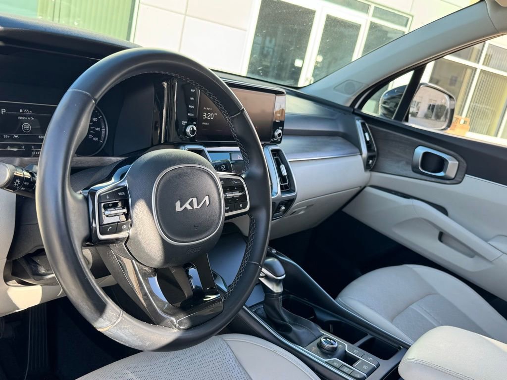 Used 2023 Kia Sorento X-Line EX image 21