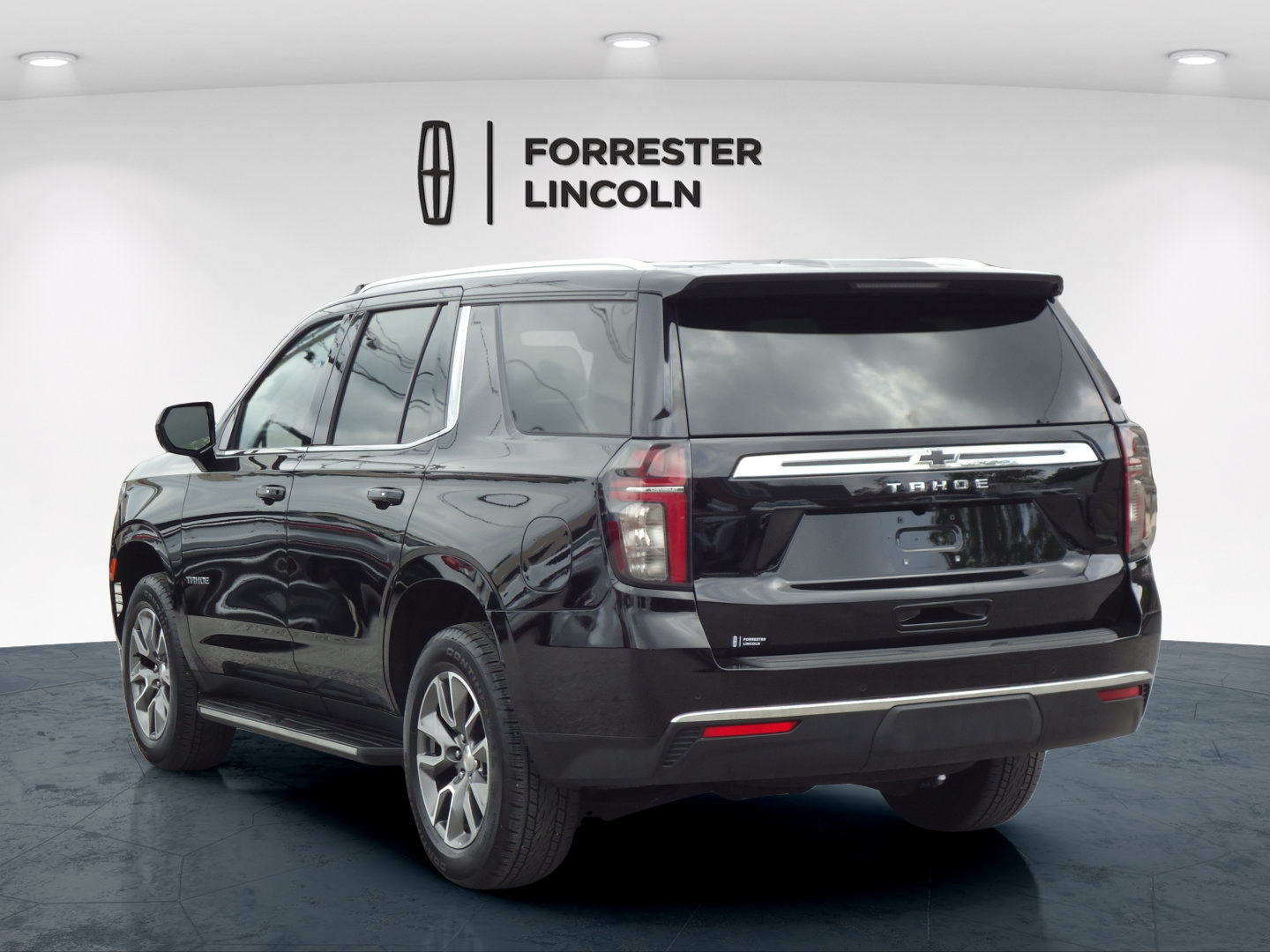 Used 2024 Chevrolet Tahoe LS w/ Driver Alert Package AWD/4WD image 5